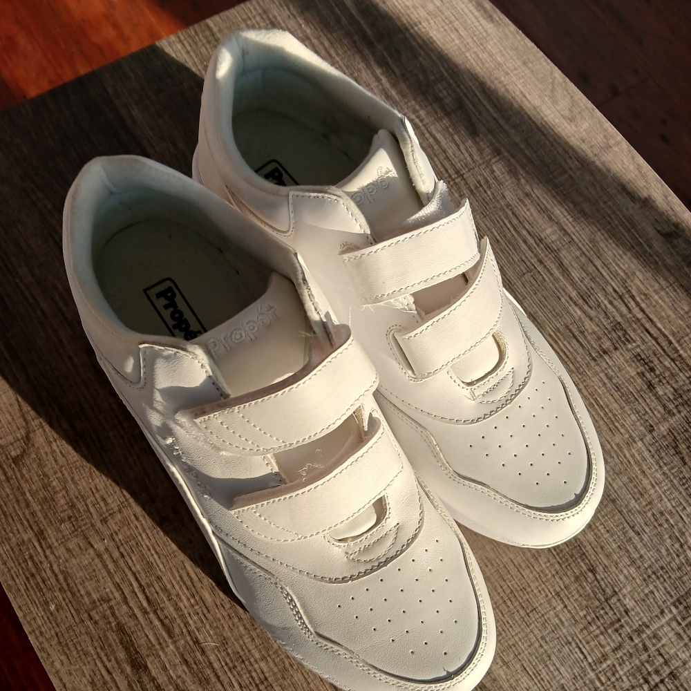 Mens Athletic Shoes